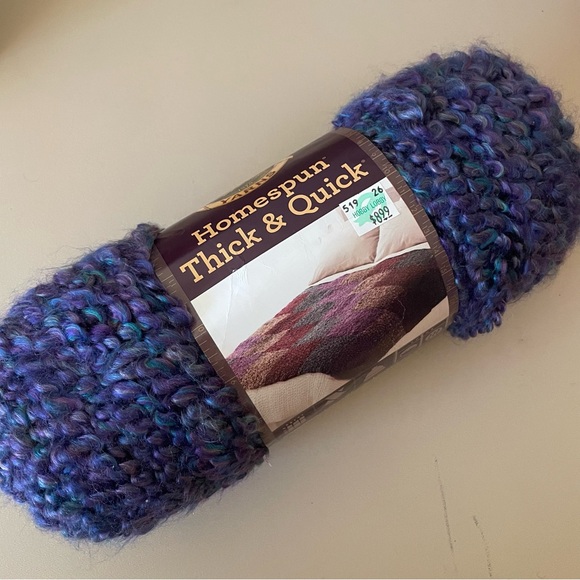 Lion Brand Homespun thick & quick yarn - Picture 1 of 3